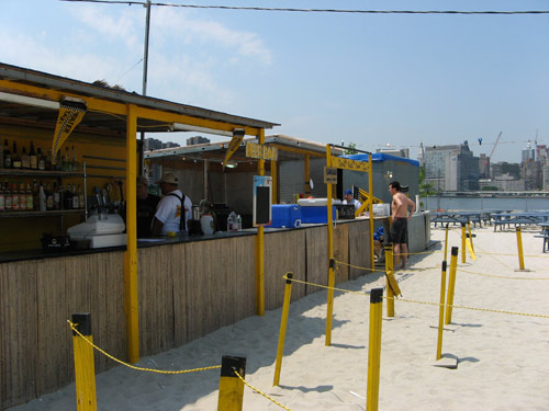 Water Taxi Beach bar
